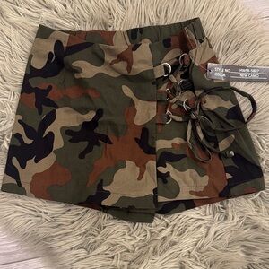 Like an Angel Camouflage Lace-Up Mini Skort